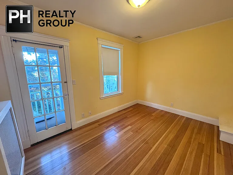 46 Vincent Ave — Photo 20