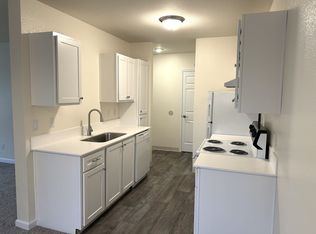 #109 WILLAMETTE GROVE APARTMENTS, Canby, OR 97013
