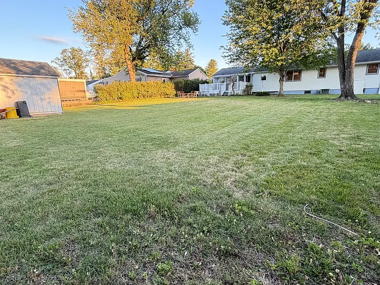 51 Macon Dr — Photo 32