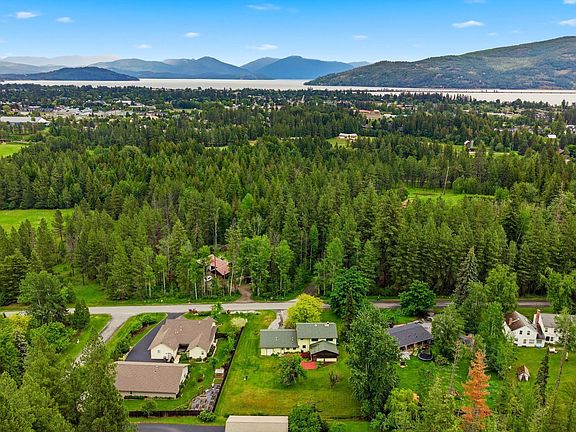 2nd image of 290 Syringa Heights Rd