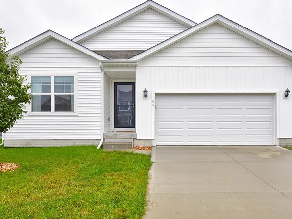 1051 35th St SW, Altoona, IA 50009