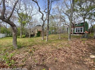 34 13th St S, Edgartown, MA 02539