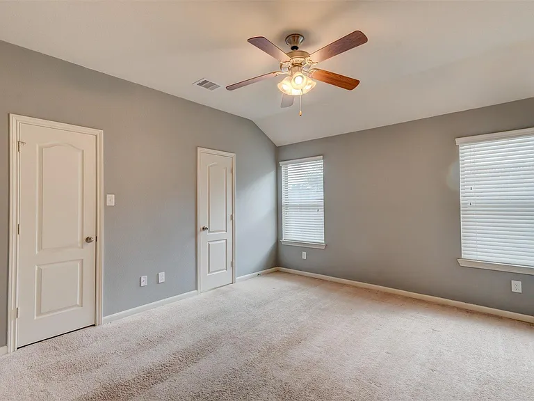 2831 Lockeridge Bend Dr — Photo 12