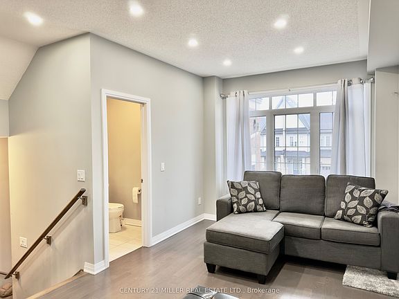 3rd image of 4074 Canby St