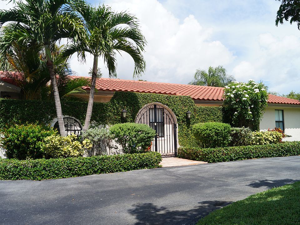 2nd image of 13846 SW 102nd Ct