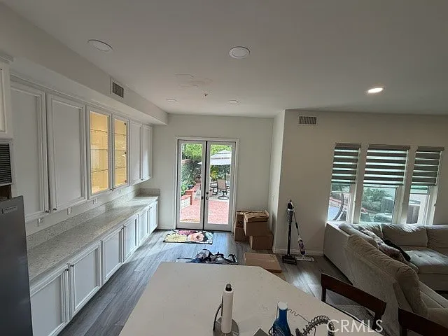 2517 Tequestra — Photo 14