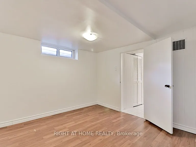 43 Bertram St #BASEMENT — Photo 10