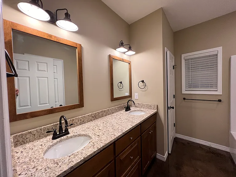 33048B Stables Dr — Photo 14