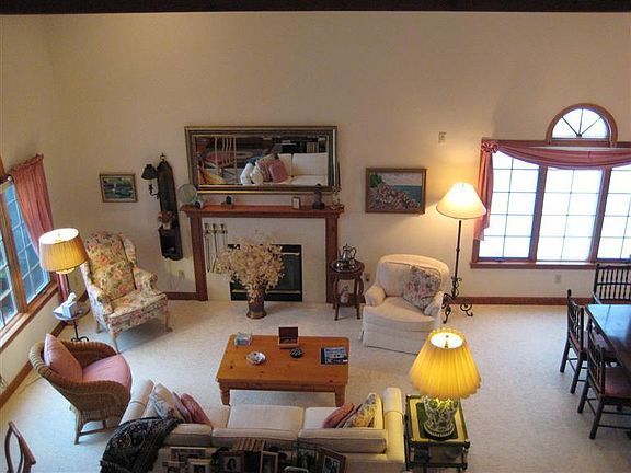 2nd image of 47 Sea Meadow Circle