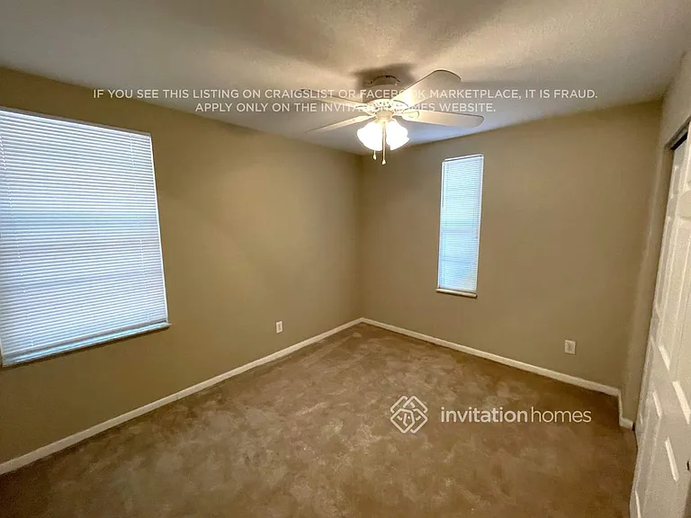 939 Lakewood Ave — Photo 7
