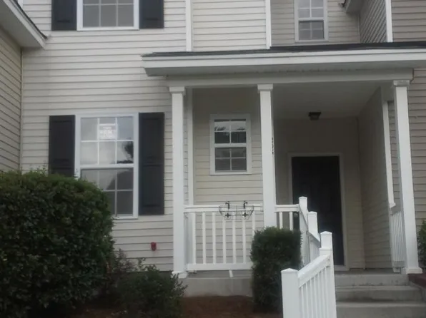 203 Brookshire Rd, Goose Creek, SC 29445