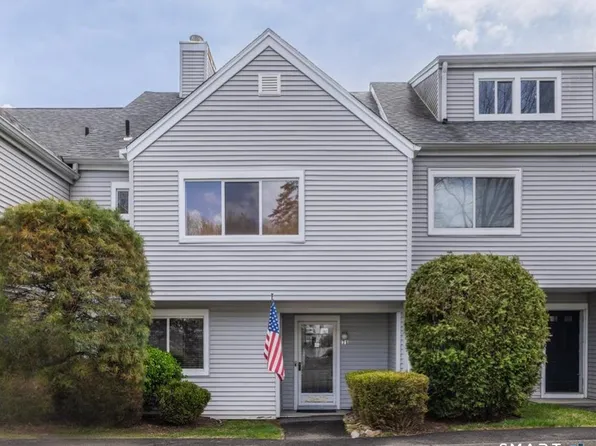 71 Country Place #71, Shelton, CT 06484