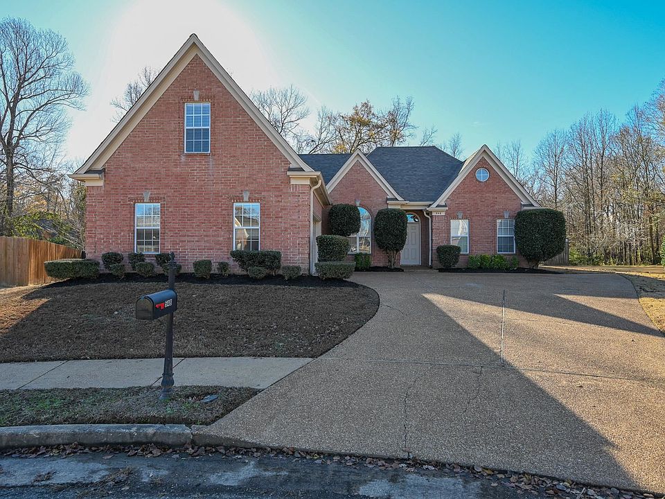 1st image of 548 Wesley Woods Dr