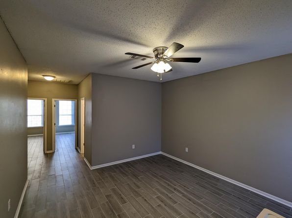 1839 Tyler St APT 18