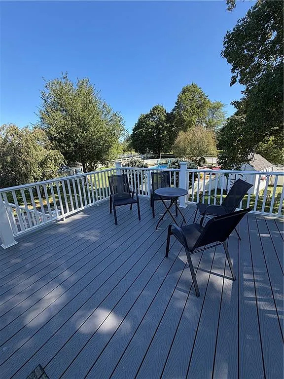 2 bed, 1008 sqft, $2,700 — Photo 2
