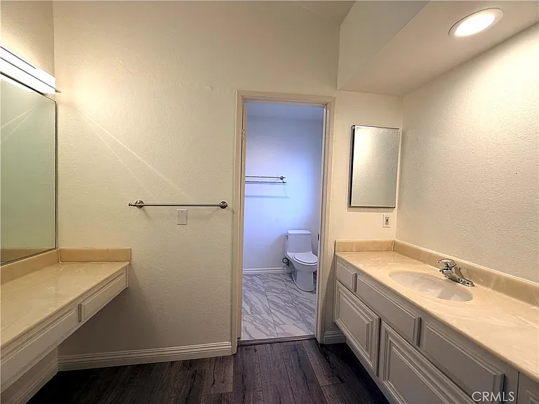 1000 E California Blvd #301 — Photo 9