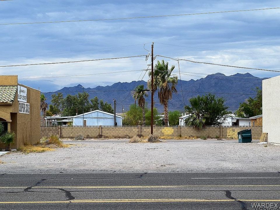 2nd image of 5693 S Highway 95