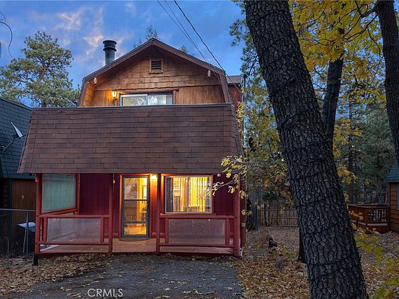 3rd image of 351 Pine Ln