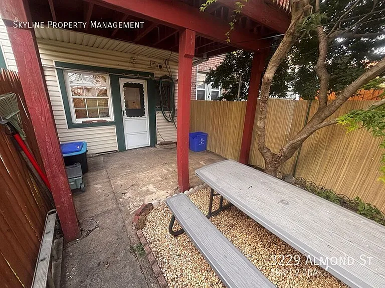 3229 Almond St — Photo 16