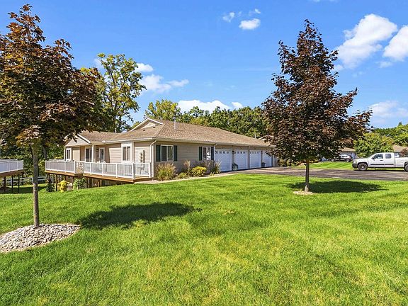 3rd image of 9472 Timber Ridge Dr