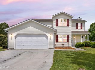 316 Mann St, Hubert, NC 28539