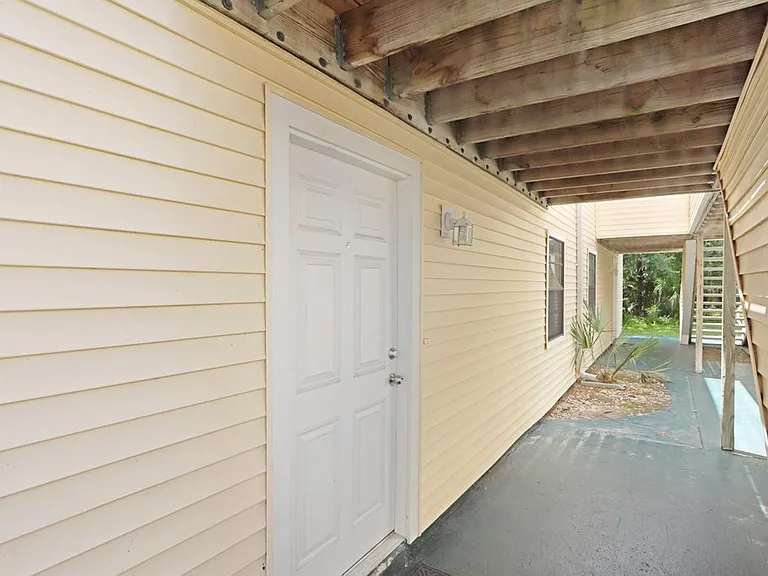 134 Sycamore Ln #F — Photo 3