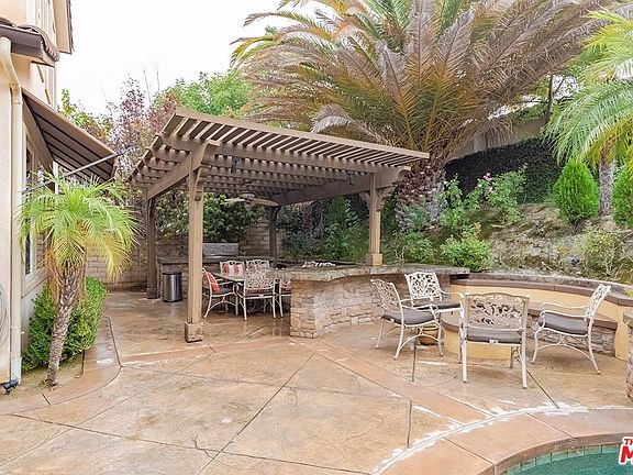 2nd image of 25716 Holly Oak Ct