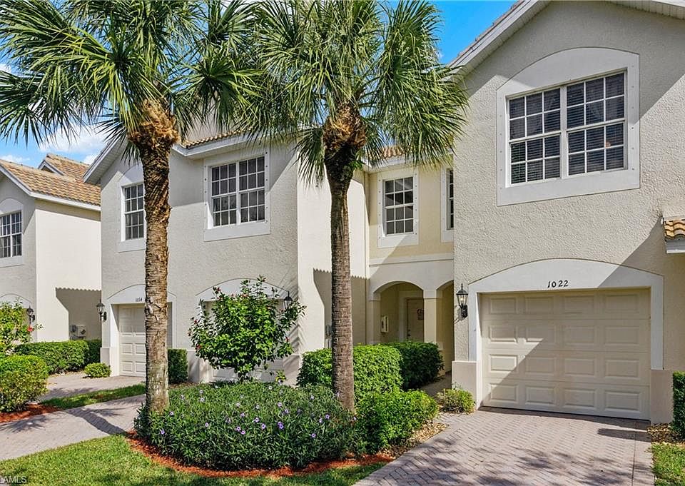 1st image of 1022 Albany Ct #206