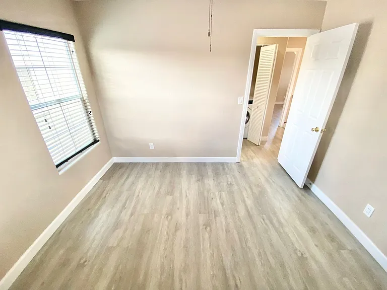1060 Paradise Coach Dr — Photo 14