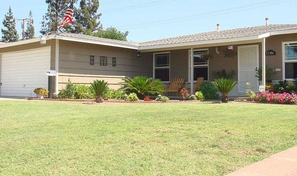1st image of 1586 Baldy View Ave