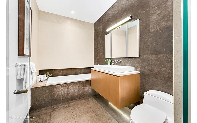 Sold by Douglas Elliman | media 14