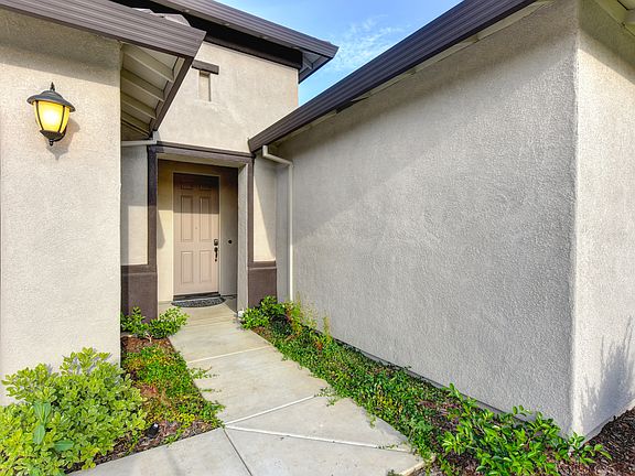 2nd image of 7449 Twin Acre Way