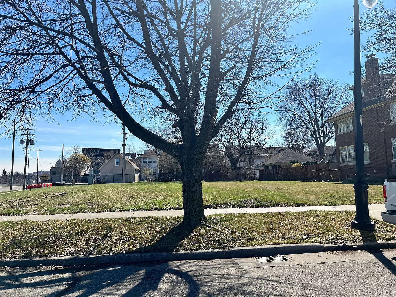 1157 Edison St photo 1