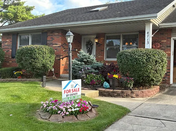 4713 Riversedge Dr, Mishawaka, IN 46544