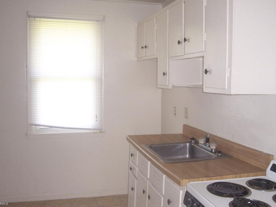 2nd image of 1212/1214 Davis Street