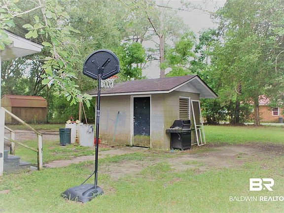 5th image of 3141 W Relham Dr