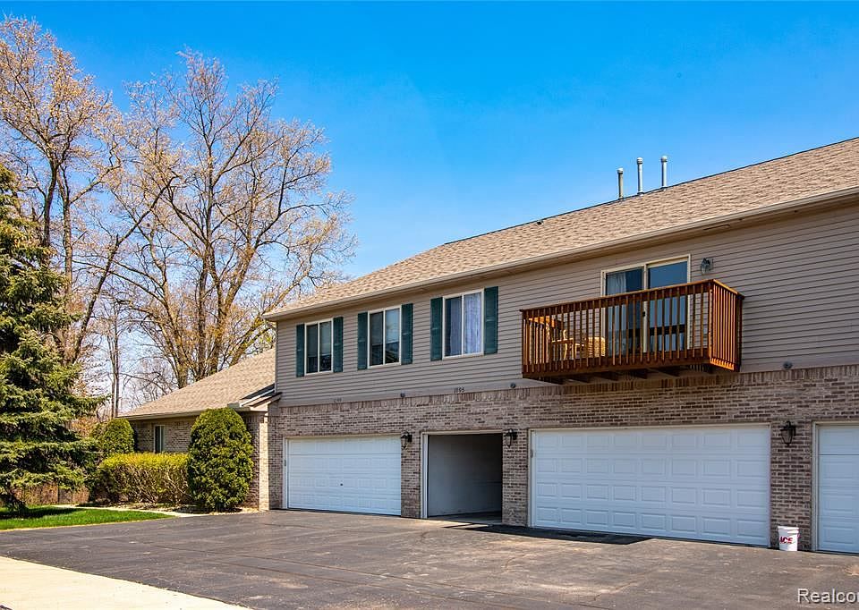 1st image of 1095 Old Leake Ct