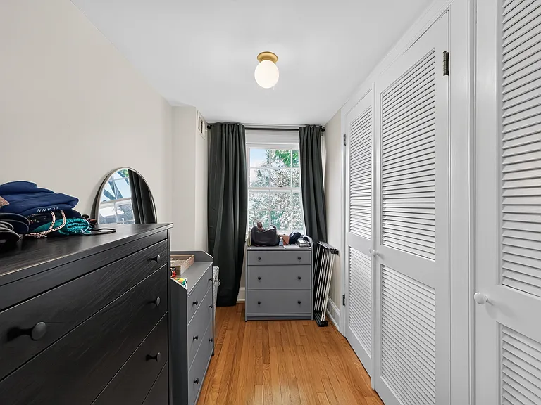 715 A St NE — Photo 22