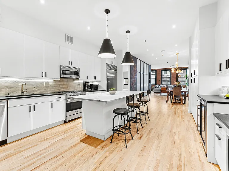 130 Watts St #4N — Photo 4