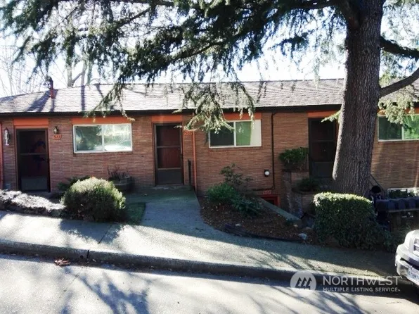 501 N Bowdoin Place, Seattle, WA 98103