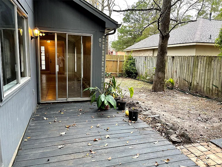 21747 Deep Pines Dr — Photo 9