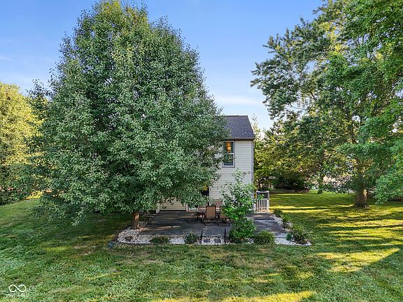 3rd image of 8873 Falkirk Ct