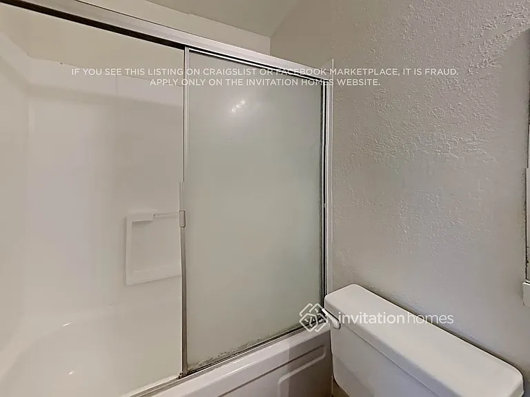 7913 Samantha Way — Photo 15