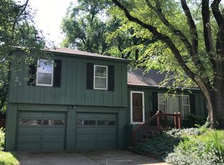 7620 Windsor Dr, Prairie Village, KS 66208