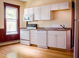 70 Downing St #2, Worcester, MA 01610