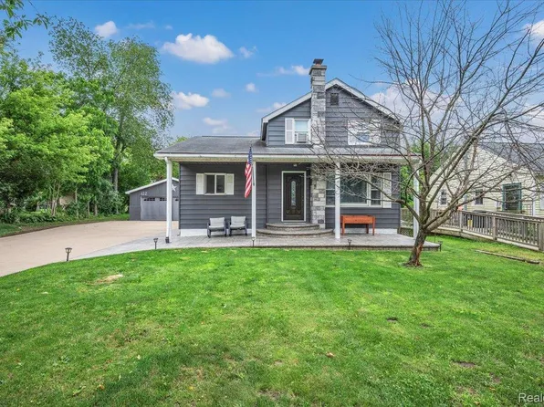 612 N Blacks Corners Rd, Imlay City, MI 48444