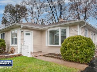 2409 Robin Ln, Rolling Meadows, IL 60008