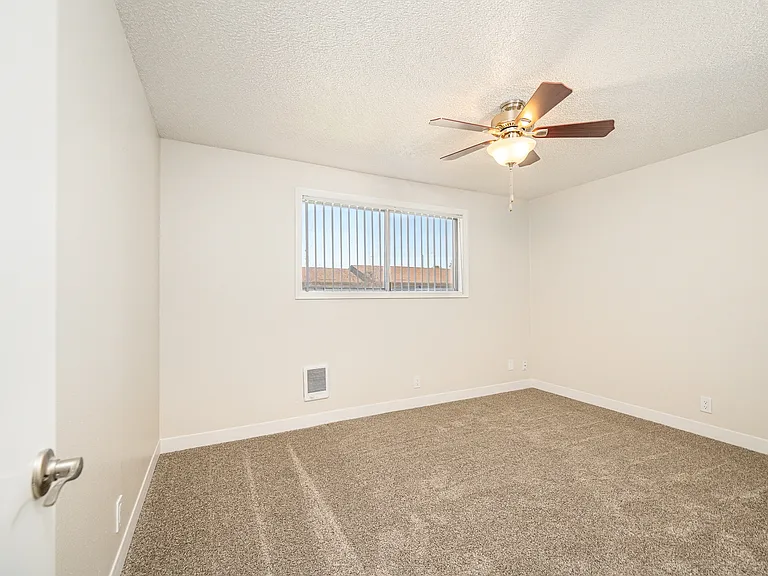 Hopkins Horizon Apartments — Photo 9