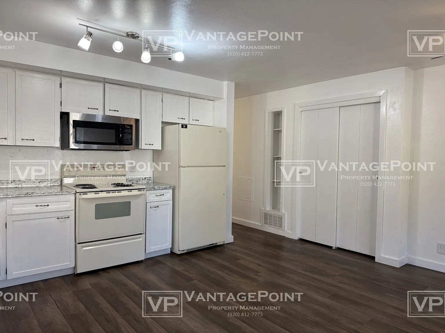 231 East Calumet Street - 2 — Photo 3