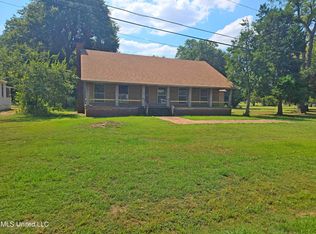 80 Napanee Rd, Leland, MS 38756